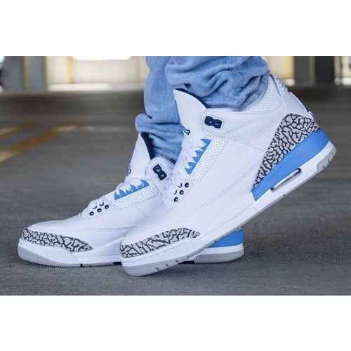Jordan 3 UNC