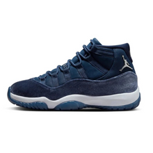 Load image into Gallery viewer, Jordan 11 Midnight Navy