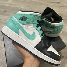 Load image into Gallery viewer, Jordan 1 Tropical Twist