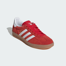 Load image into Gallery viewer, Adidas Gazelle - Red
