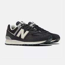 Load image into Gallery viewer, New Balance 574 Legacy - Black/Grey
