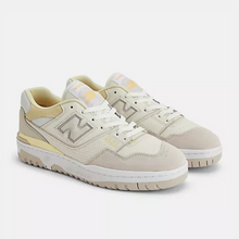 Load image into Gallery viewer, New Balance 550 - Moonbeam
