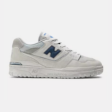 Load image into Gallery viewer, New Balance 550 - White/Navy

