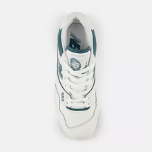 Load image into Gallery viewer, New Balance 550 - White/Teal
