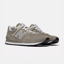 Load image into Gallery viewer, New Balance 574 Core - Grey
