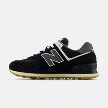 Load image into Gallery viewer, New Balance 574 - Black
