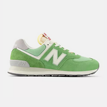 Load image into Gallery viewer, New Balance 574 - Green

