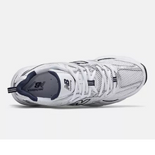 Load image into Gallery viewer, New Balance 530 - White/Indigo
