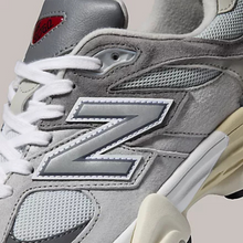 Load image into Gallery viewer, New Balance 9060 - Grey Raincloud
