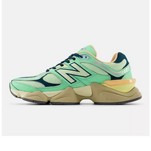 Load image into Gallery viewer, New Balance 14060 - Light Green
