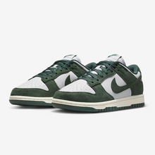 Load image into Gallery viewer, Dunk Low Dark Green
