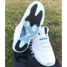 Load image into Gallery viewer, Jordan 11 Low Legend Blue
