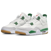 Load image into Gallery viewer, SB Jordan 4 Pine Green
